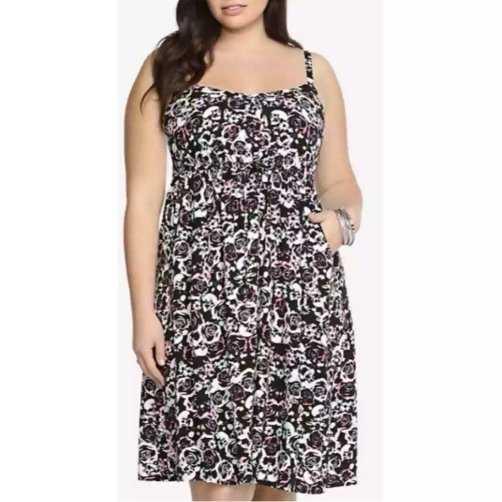 Torrid Floral Skull Cami Strap Challis Dress Black White Pink Halloween Size 2X
